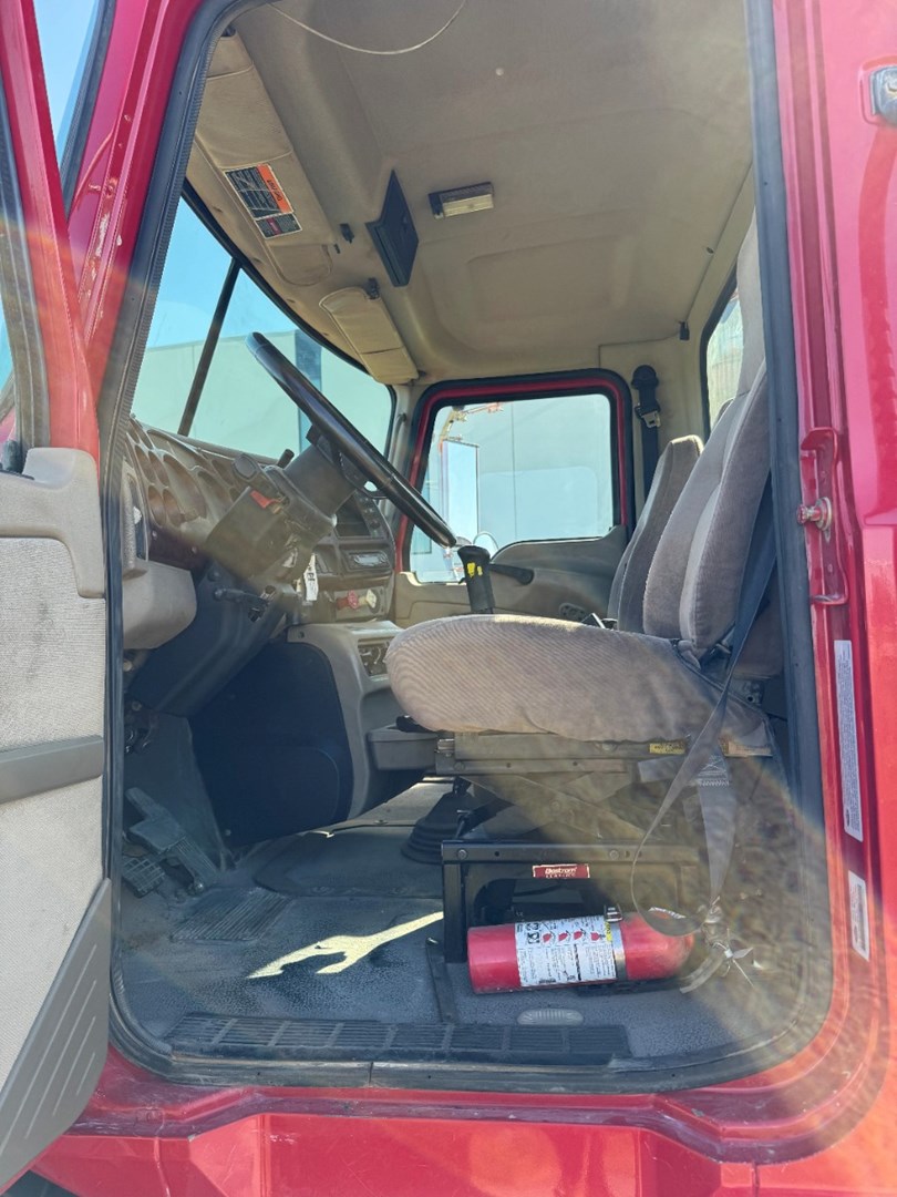 2007 MACK CXN613 - USED TRUCKS DAY CAB - image 11